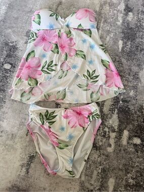 Floral Pink & White Tankini Swim Set - Women